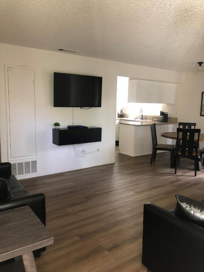 Whispering Meadows Apartments Bakersfield Exterior foto